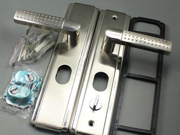 龍口開鎖價格（上門修鎖電話）