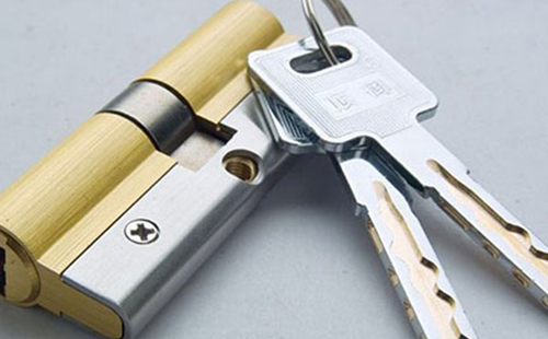 棗陽配汽車鑰匙(開鎖24小時(shí)電話)